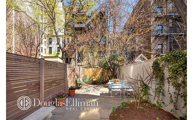 Sold by Douglas Elliman | media 21