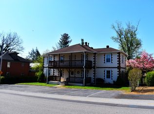 616 14th St APT 3, Waynesboro, VA 22980