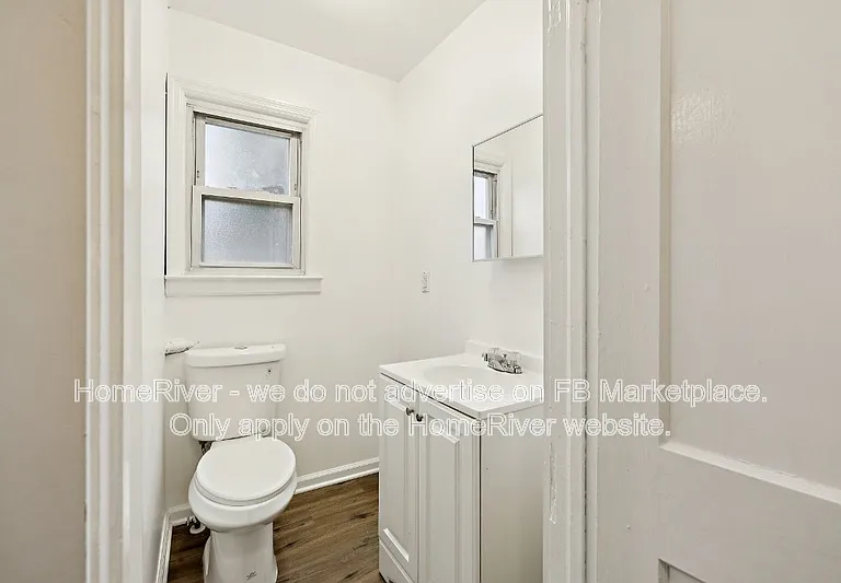 289 Hilton Ave — Photo 24