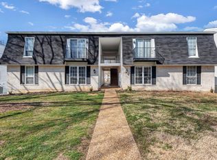 505 Monroe St APT 2, Pacific, MO