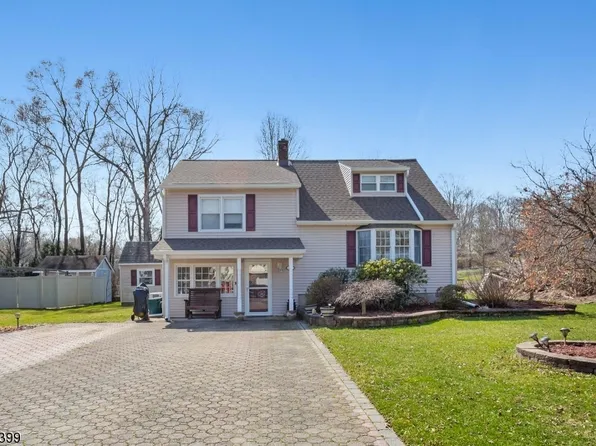 20 Windsor Rd, West Milford Twp., NJ 07480