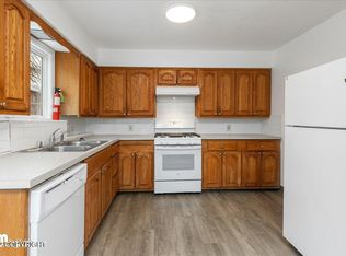 6811 Debarr Rd, Anchorage, AK 99504