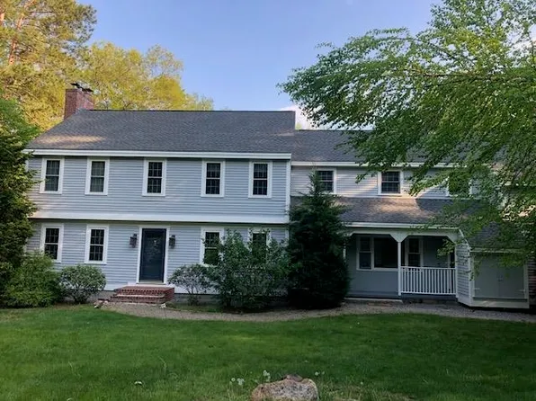 28 Birkdale Road, Bedford, NH 03110