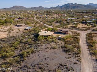 2579 W Roughrider Rd, New River, AZ 85087