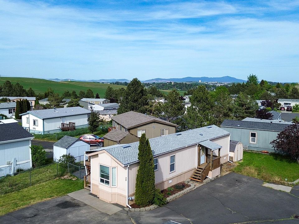 1st image of 255 NW Golden Hills Dr Space 38