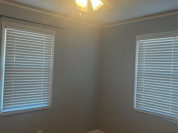 3rd image of 8523 Troup Ave