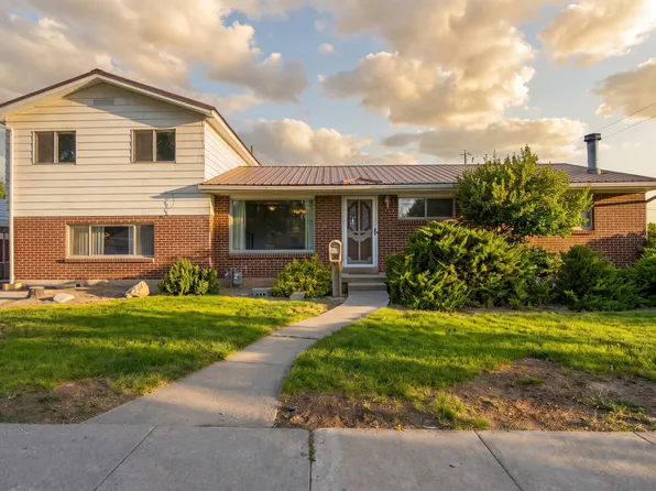 3320 S Broadway St, Magna, UT 84044