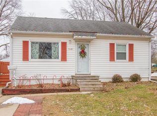 3601 52nd St, Des Moines, IA 50310