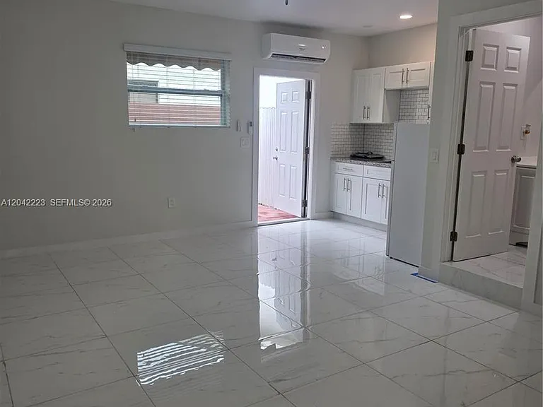 1281 Redbird Ave — Photo 5