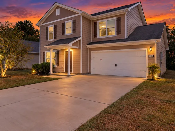 2515 Queen Bee Dr, Columbia, TN 38401