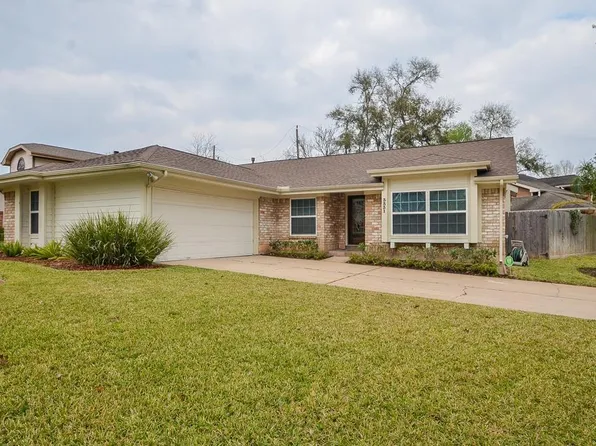 3331 Long Hollow Ct, Sugar Land, TX 77479