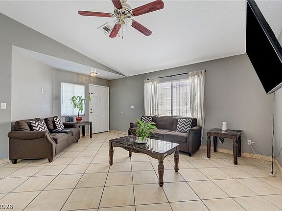 4th image of 2117 Port Ave