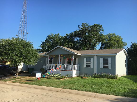 3rd image of 11209 Scarlet Oak Ln