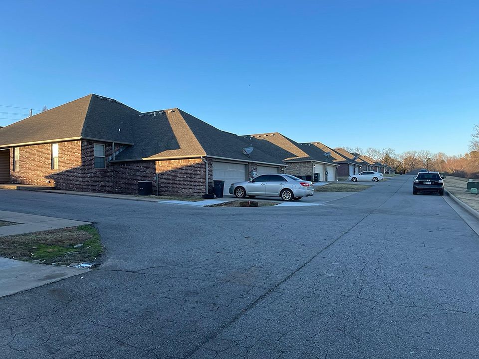 1st image of 1512 N 24th St