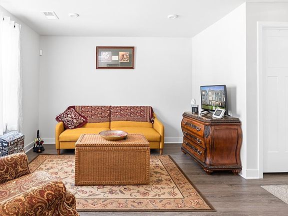 5th image of 124 Fishermans Way