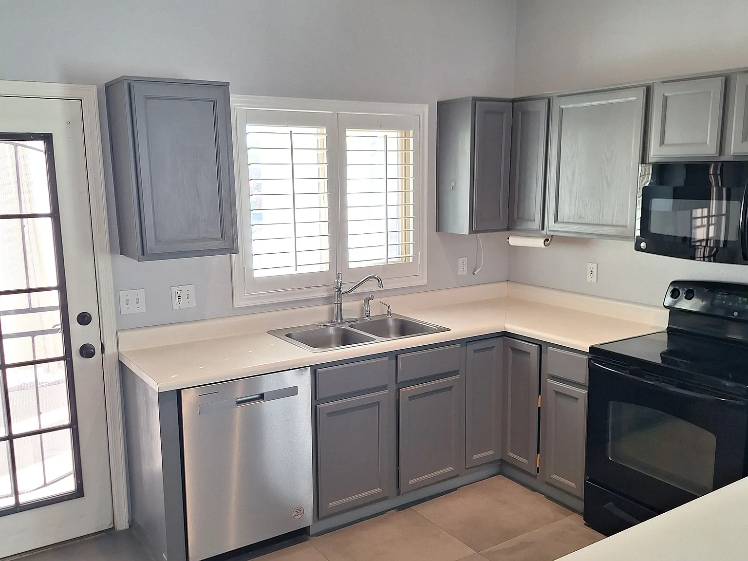 3 bed, 1264 sqft, $1,950 — Photo 4