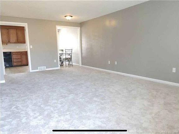 4th image of I5 Saint Marc Cir #I5