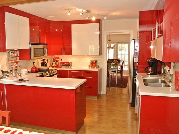 STUNNING NEW KITCHEN