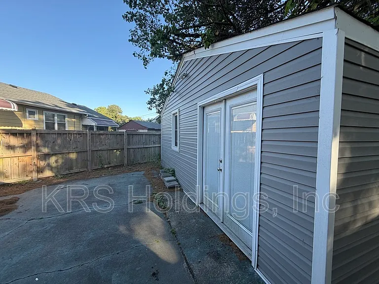 903 Freedom Ave — Photo 14