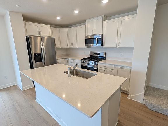 3rd image of 3088 Hemlock St