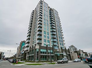 135 E 17th St #321, North Vancouver, BC V7M1V5
