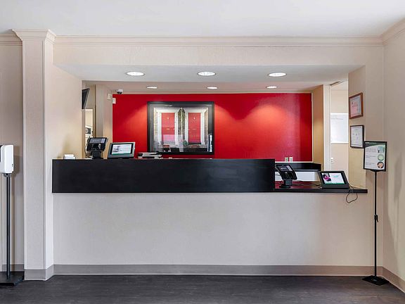 Lobby and Guest Check-in