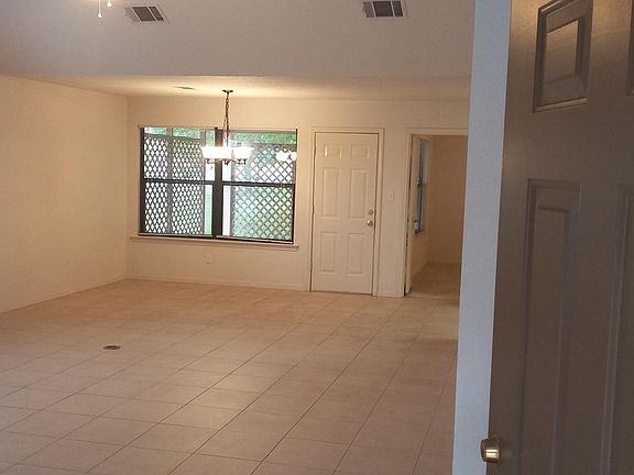Living dining area