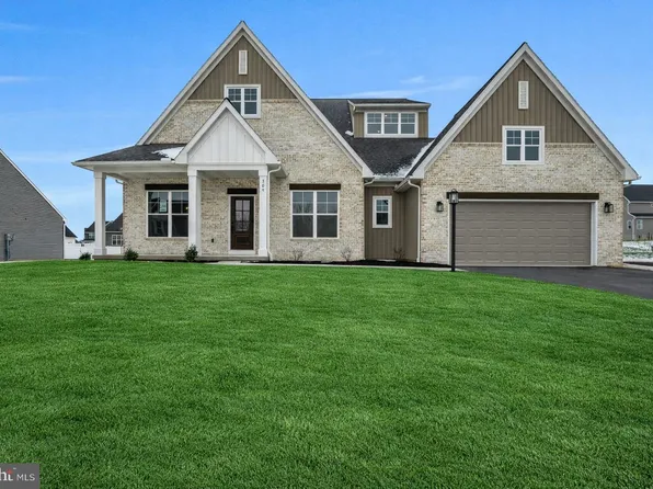 309 Deerfield Ln, Carlisle, PA 17015