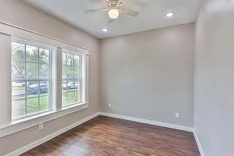 3635 Rebecca St — Photo 1