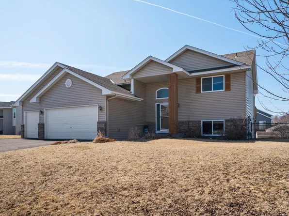 25630 9th St W, Zimmerman, MN 55398