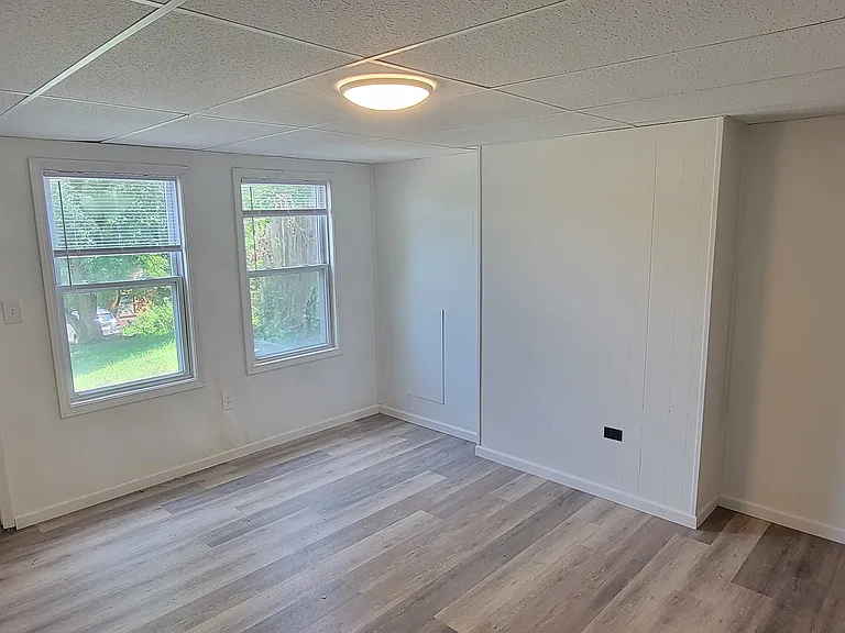 4313 Stanley St — Photo 4