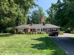 109 Hamiltonian Dr, Red Bank, NJ 07701