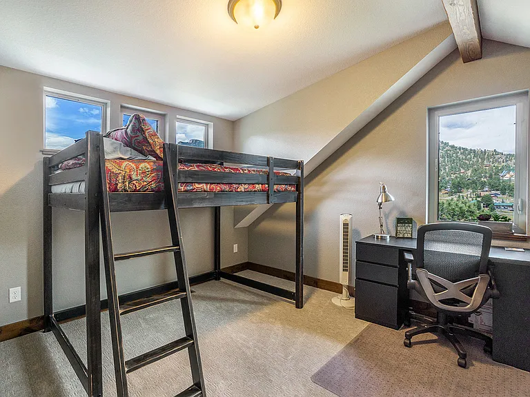 1355 Broadview Rd — Photo 25
