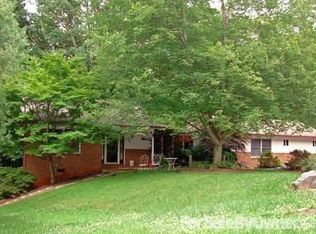 78 Barber St, Columbus, NC 28722