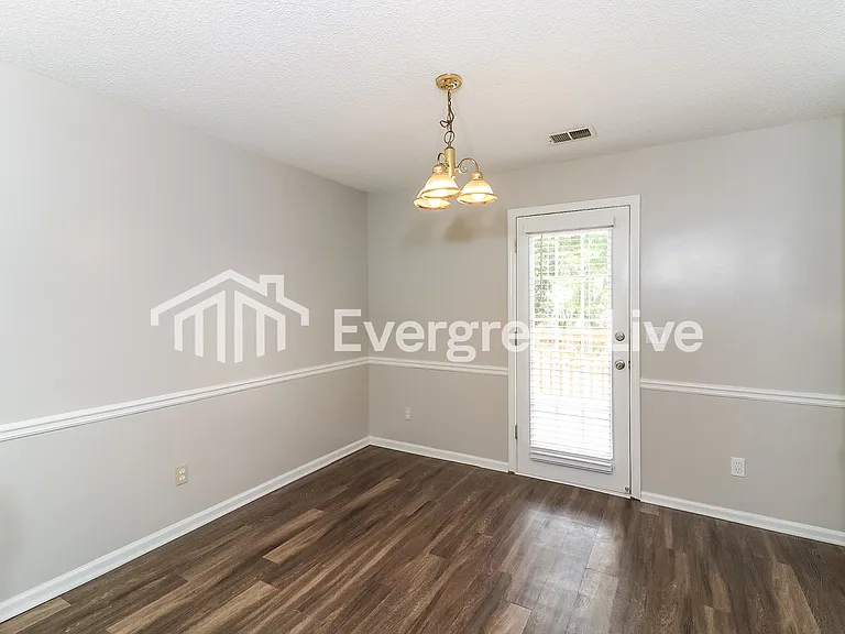 3002 Garland Dr SW — Photo 14