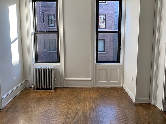 2nd image of 246 Pacific St #3J