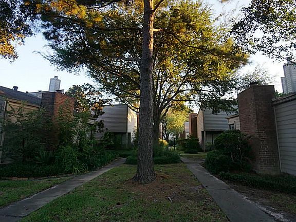 5th image of 11611 Lakeside Place Dr