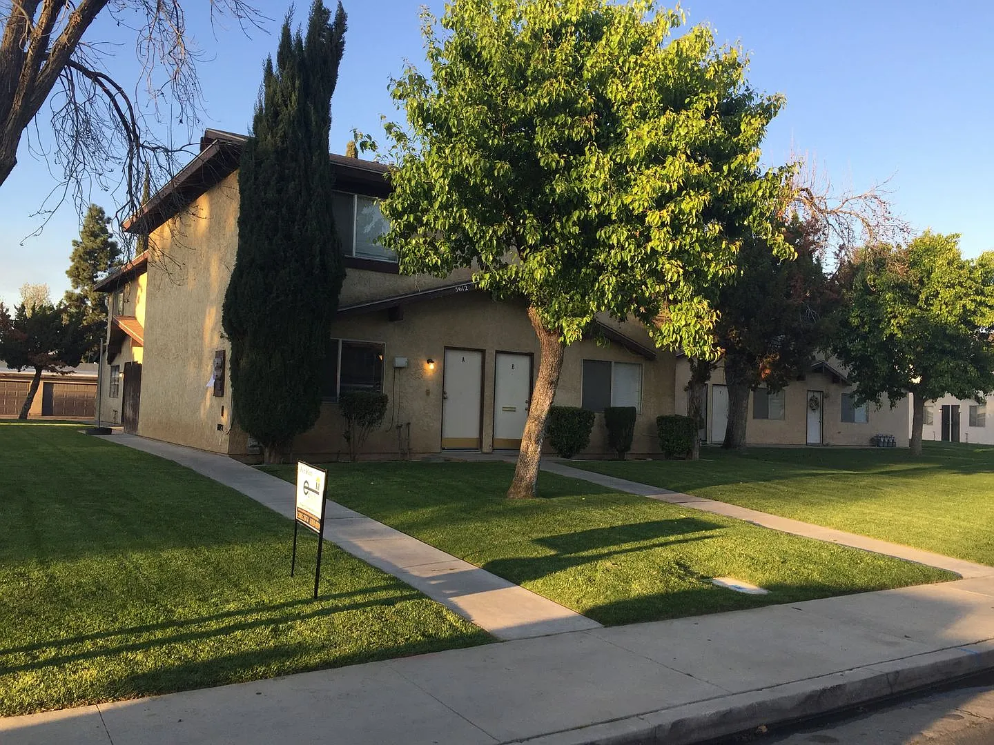 Micheli Court Apartments — Photo 1