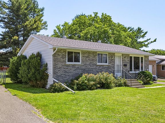 2nd image of 367 Georgiana St