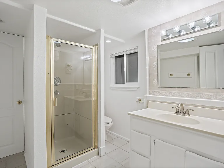 2136 Alki Ave SW #102 — Photo 7