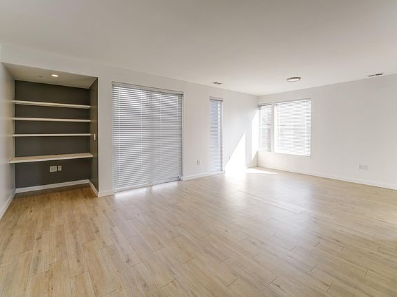 3rd image of 501 Virginia Ave #3898143