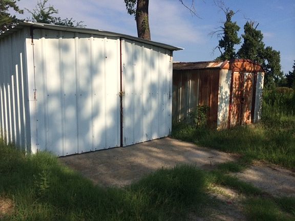 3rd image of 3519 County Road 2310