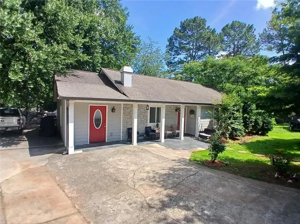 3356 Hollow Ct, Lawrenceville, GA 30044