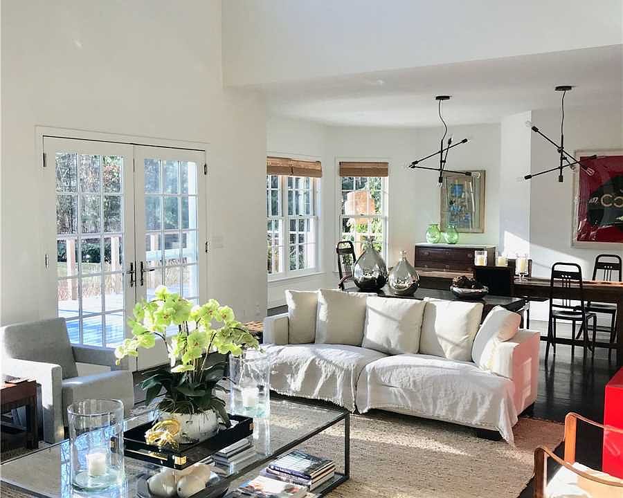 2nd image of 340 Wainscott Rd