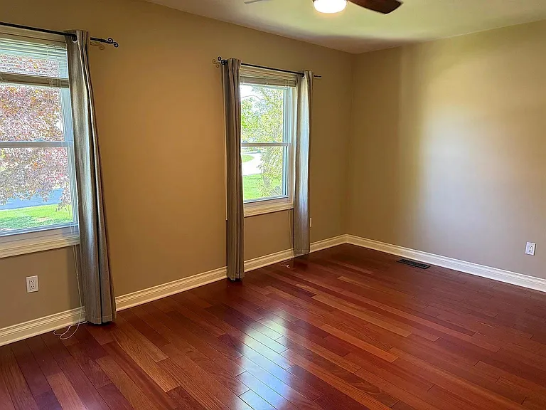 36157 Parklane Cir — Photo 13