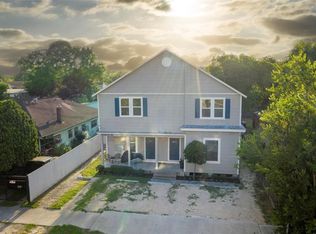 210 Burr St, Houston, TX 77011