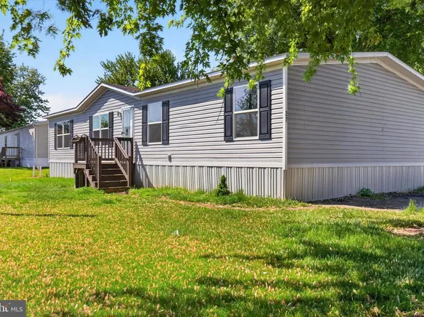 4550 Bull Rd Lot 27, Dover, PA 17315