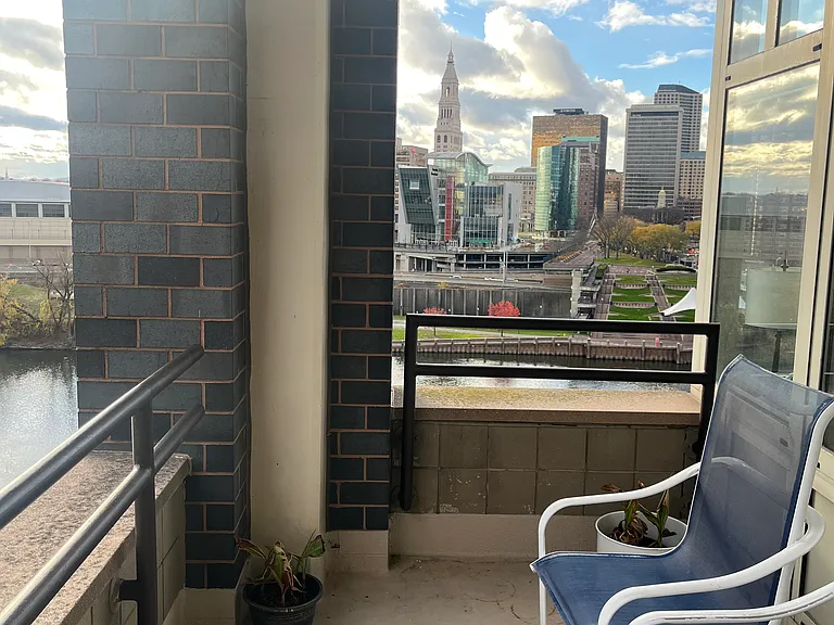 235 E River Dr #1007 — Photo 6