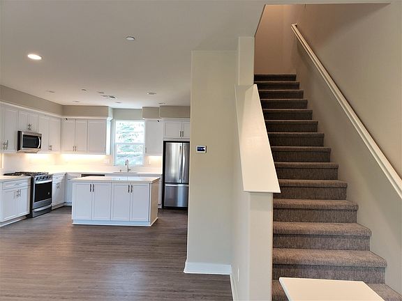 4th image of 4356 Saint Cloud Way Unit 3