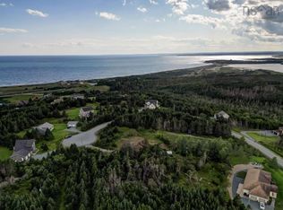 22 Leeward Ln, East Lawrencetown, NS B2Z 1V2